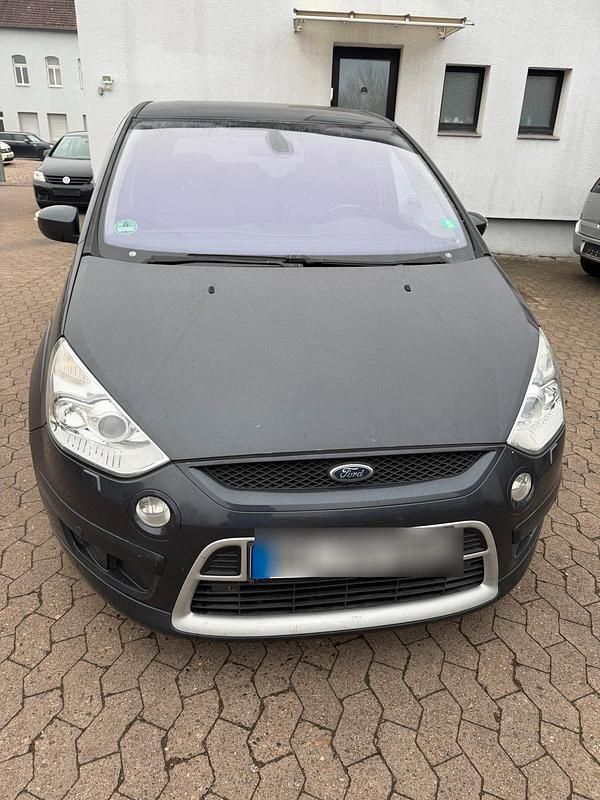 Grau Gebraucht 2020 Ford S-MAX S Van / Kleinbus | 4.700 € - Bild 1/4