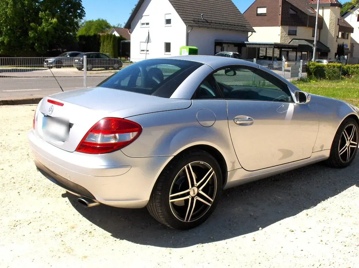 Gebraucht Mercedes SLK350 272 PS (200 kW) 2005 Silber Cabrio