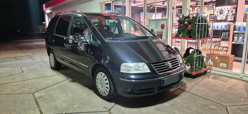 Schwarz Gebraucht 2005 VW Sharan Van / Kleinbus | 1.299 € (Fairer Preis) - Bild 1/4