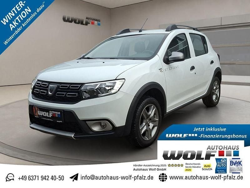 Weiß Gebraucht 2019 Dacia Sandero Prestige SUV | 10.599 € (Fairer Preis) - Bild 1/4