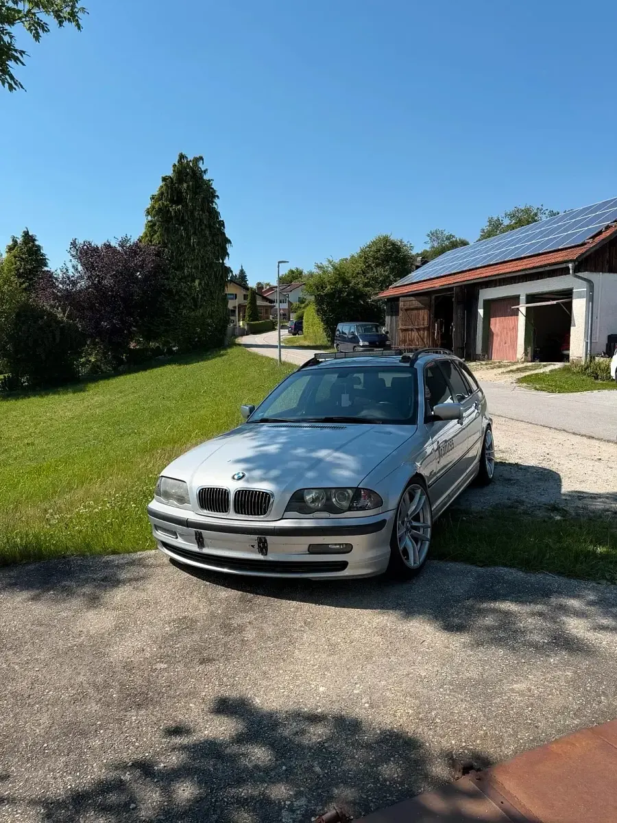 Gebraucht BMW 325 192 PS (141 kW) 2001 Silber Kombi