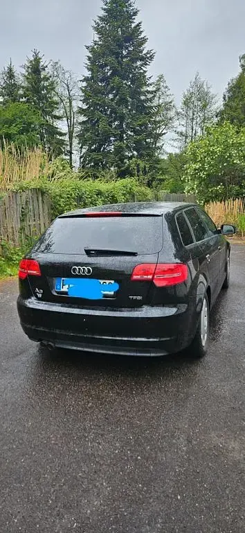 Używany Audi A3 Attraction 125 KM (91 kW) 2010 Czarny Hatchback