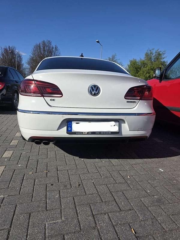 Gebraucht VW Passat 140 PS (102 kW) 2013 Weiß Coupé
