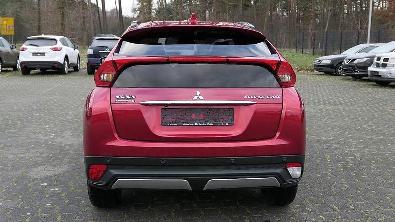 Gebraucht Mitsubishi Eclipse Cross Edition 163 PS (119 kW) 2018 Rot SUV