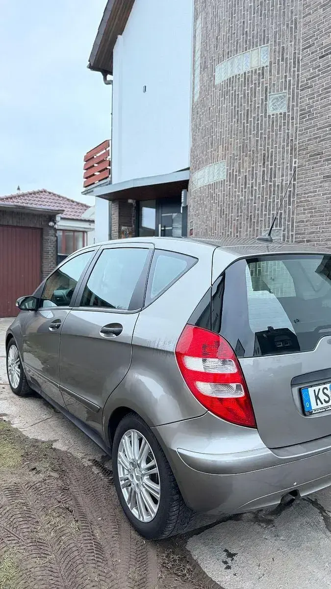 Gebraucht Mercedes A150 Avantgarde 109 PS (80 kW) 2005 Grau Kleinwagen