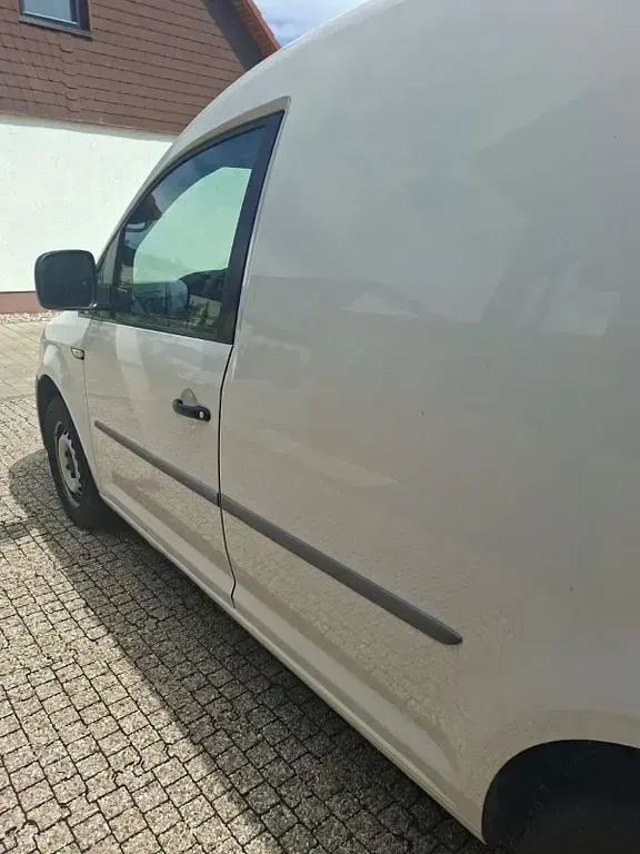 Gebraucht VW Caddy Beach 75 PS (55 kW) 2018 Weiß Van / Kleinbus