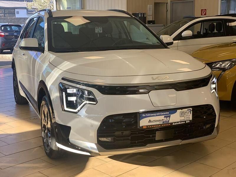 Gebraucht Kia e-Niro Inspiration 150 kW (204 PS) 2023 Weiß SUV