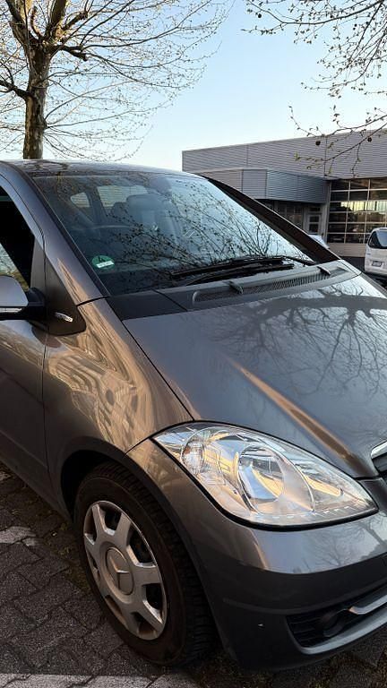 Gebraucht Mercedes A160 95 PS (69 kW) 2010 Grau Van / Kleinbus