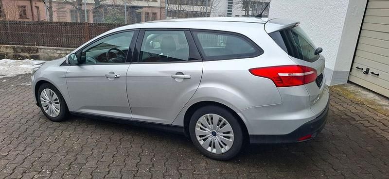 Gebraucht Ford Focus 150 PS (110 kW) 2016 Grau Limousine