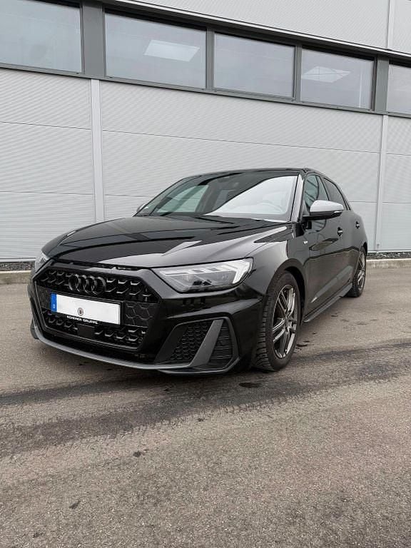 Schwarz Gebraucht 2020 Audi A1 Sportback S-Line Kleinwagen | 24.600 € (Fairer Preis) - Bild 1/4