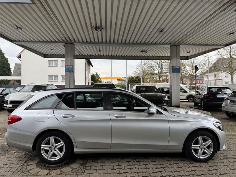 Gebraucht Mercedes C220 170 PS (125 kW) 2015 Silber Kombi