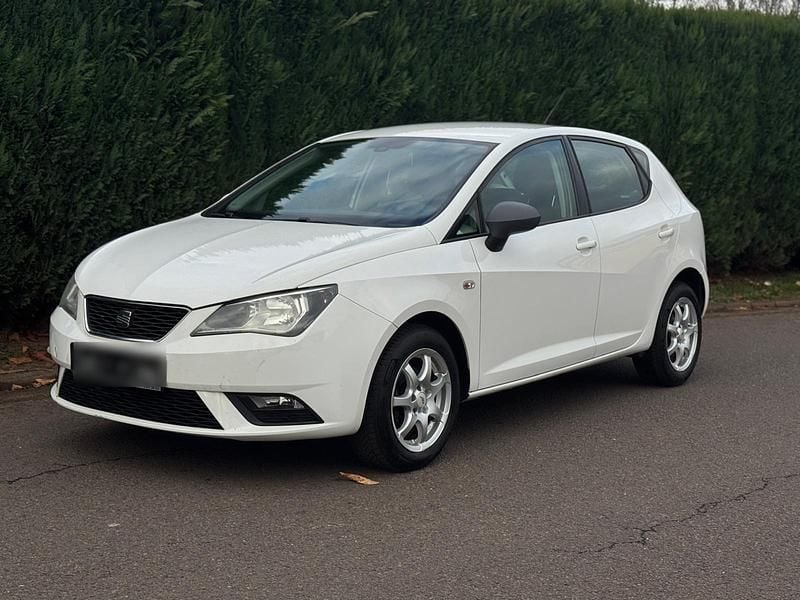 Weiß Gebraucht 2012 Seat Ibiza Kleinwagen | 4.200 € (Fairer Preis) - Bild 1/4