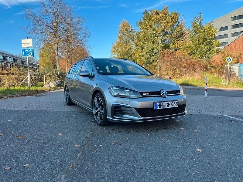 Silber Gebraucht 2018 VW Golf VII GTD Kombi | 12.500 € (Superpreis) - Bild 1/4