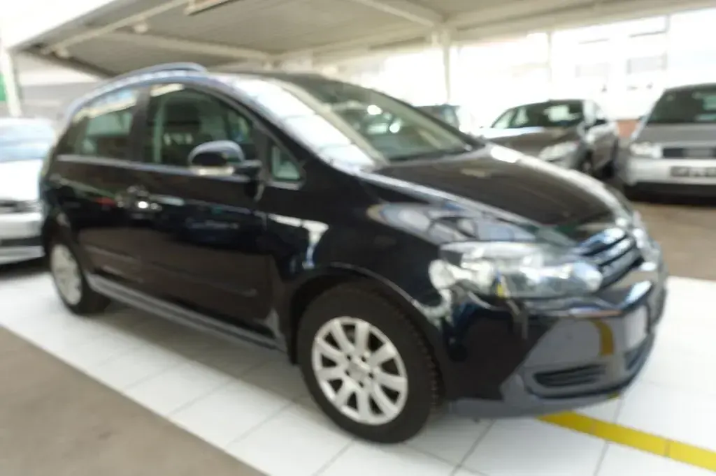Gebraucht VW Golf Plus Cross 122 PS (89 kW) 2009 Schwarz Van / Kleinbus