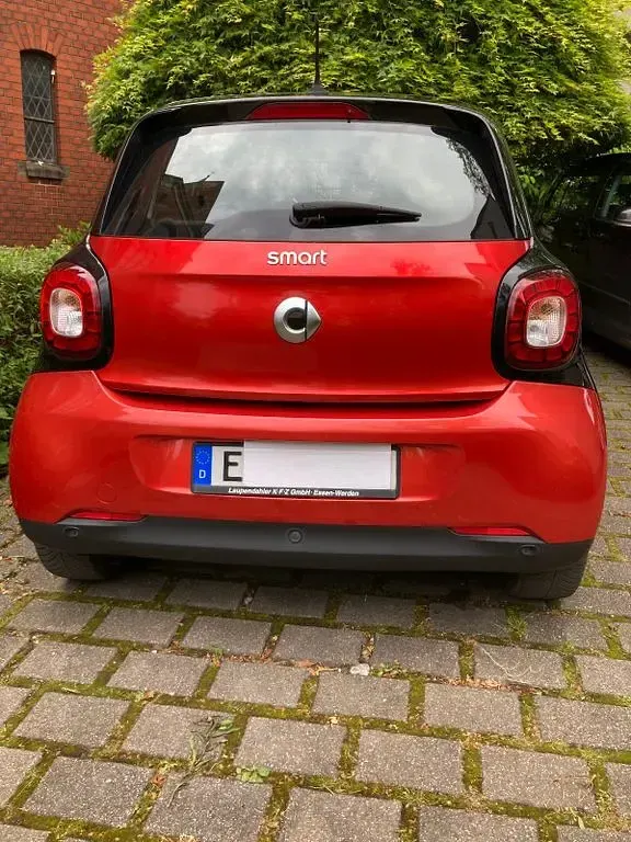 Gebraucht Smart ForFour Passion 71 PS (52 kW) 2017 Rot Kleinwagen