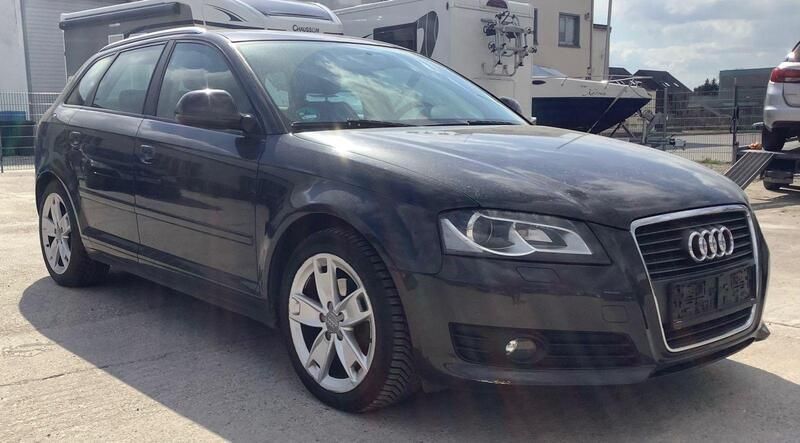 Grau Gebraucht 2009 Audi A3 Sportback Ambition Kombi | 8.990 € (Guter Preis) - Bild 1/4