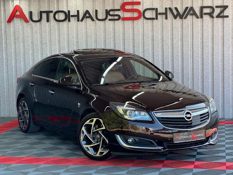 Mahagonibraun Gebraucht 2013 Opel Insignia OPC Limousine | 12.990 € (Teuer) - Bild 1/4