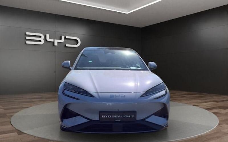 Neu BYD Sealion 7 389 kW (530 PS) 2025 Grau SUV