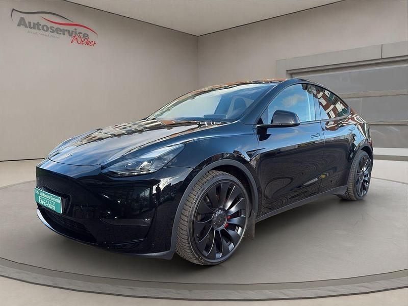 Schwarz Gebraucht 2022 Tesla Model Y Performance SUV | 33.990 € (Guter Preis) - Bild 1/4