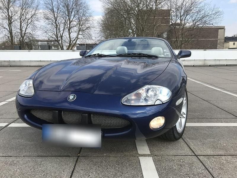 Gebraucht Jaguar XK8 284 PS (208 kW) 2001 Blau Cabrio