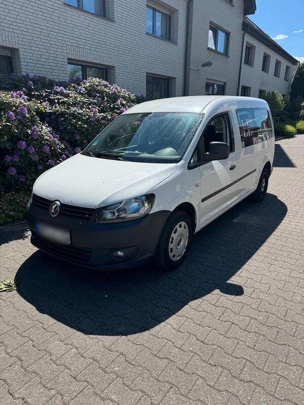 Weiß Gebraucht 2011 VW Caddy Maxi Van / Kleinbus | 4.600 € (Guter Preis) - Bild 1/4