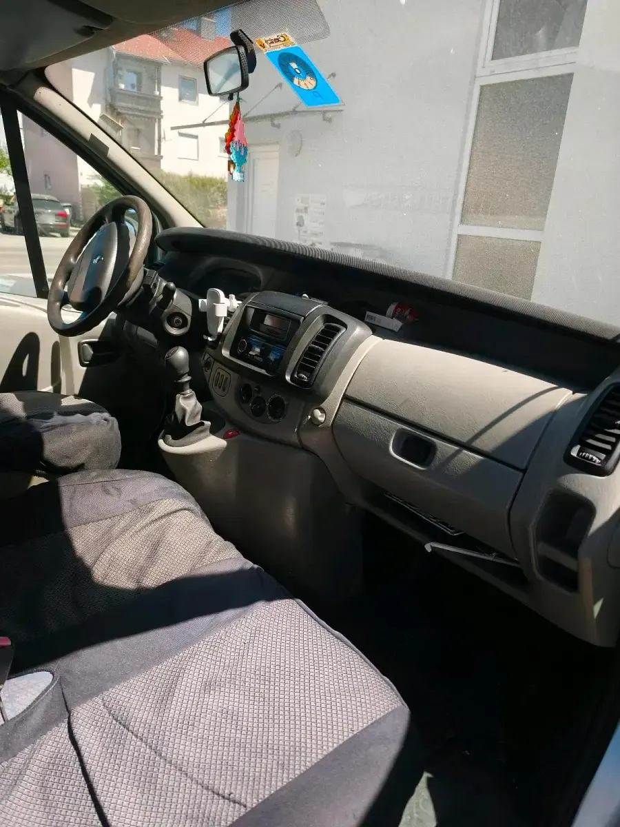 Occasion Renault Trafic 101 ch (74 kW) 2005 Argent Monospace