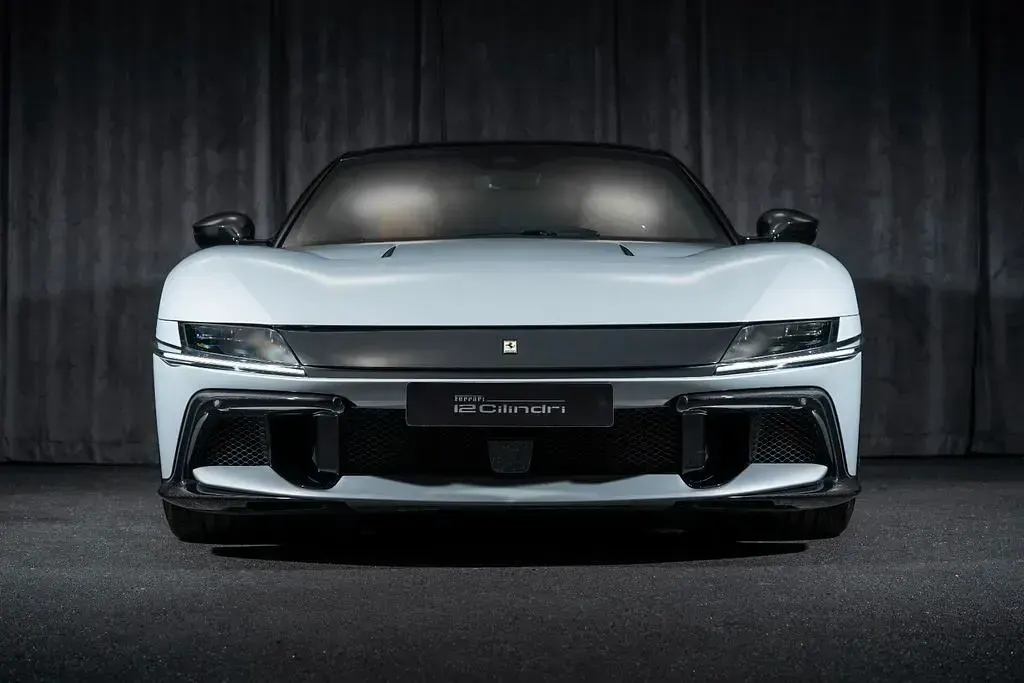 Gebraucht Ferrari 12 Cilindri 829 PS (609 kW) 2025 Weiß
