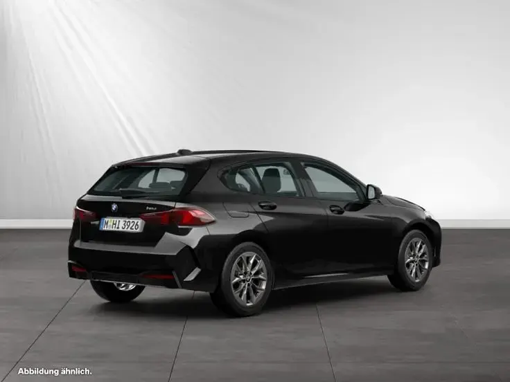 Gebraucht BMW 118 Efficient Dynamics 150 PS (110 kW) 2025 Black sapphire metallic Kleinwagen