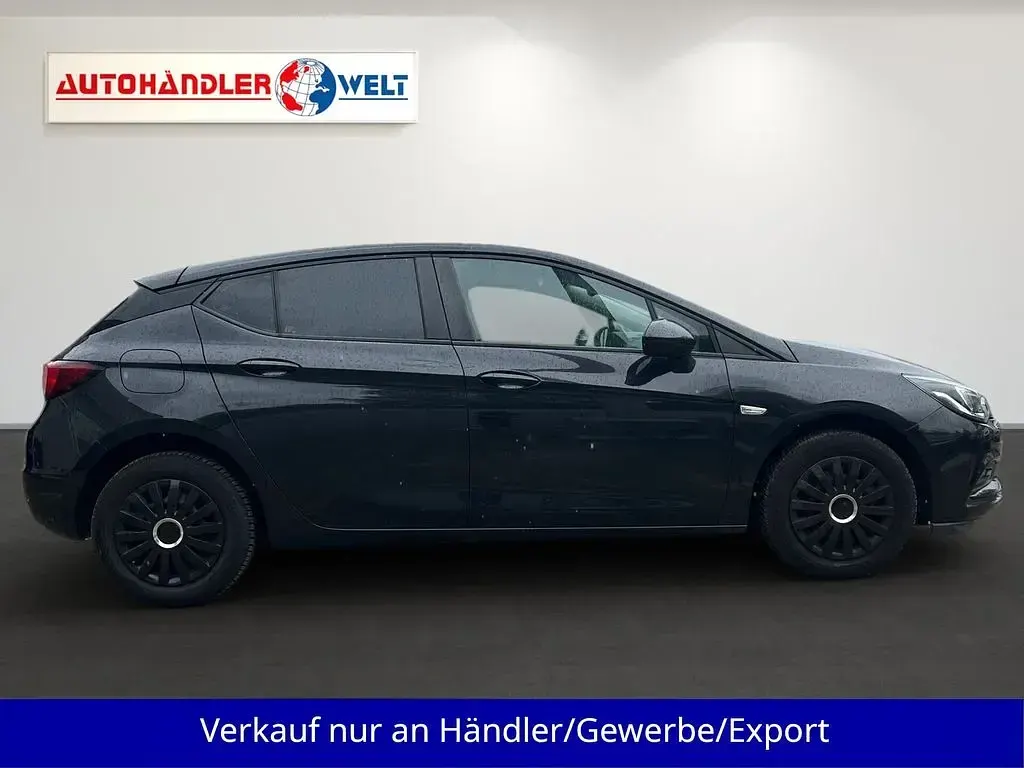 Gebraucht Opel Astra 105 PS (77 kW) 2016 Schwarz Limousine