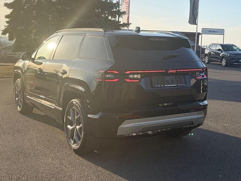 Uusi Jeep Compass 145 HP (106 kW) 2026 Musta Katumaasturi