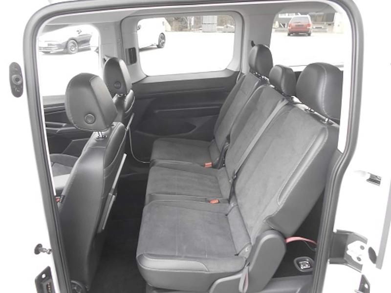 Używany VW Caddy Maxi Style 122 KM (89 kW) 2024 Minivan