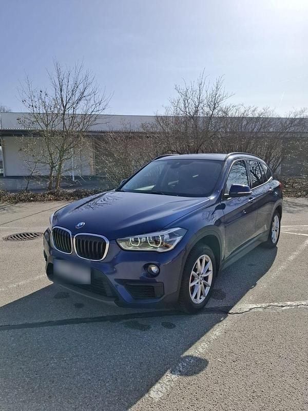 Second-hand BMW X1 150 CP (110 kW) 2018 Albastru SUV