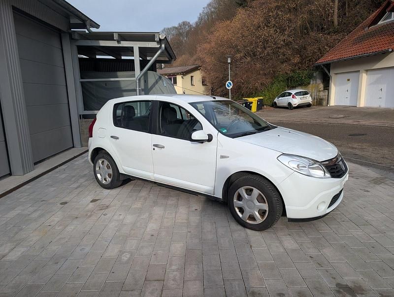 Gebraucht Dacia Sandero 87 PS (63 kW) 2009 Weiß Kleinwagen