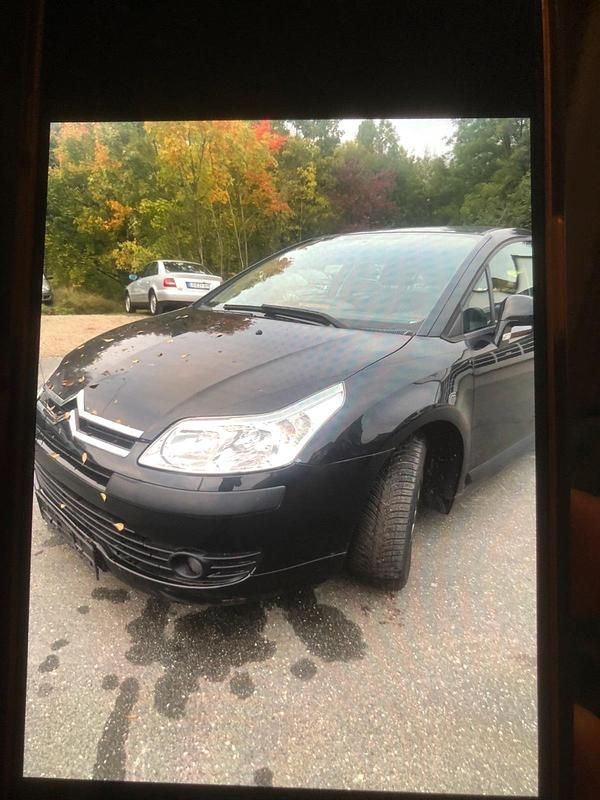 Schwarz Gebraucht 2004 Citroën C4 Kleinwagen | 650 € (Guter Preis) - Bild 1/4