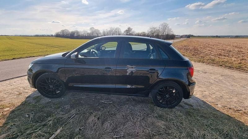 Gebraucht Audi A1 Sportback 95 PS (69 kW) 2018 Schwarz Kleinwagen