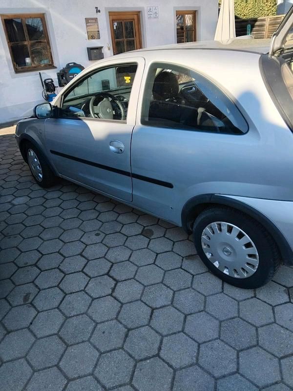 Silber Gebraucht 2007 Opel Corsa Kleinwagen | 1.390 € (Fairer Preis) - Bild 1/4