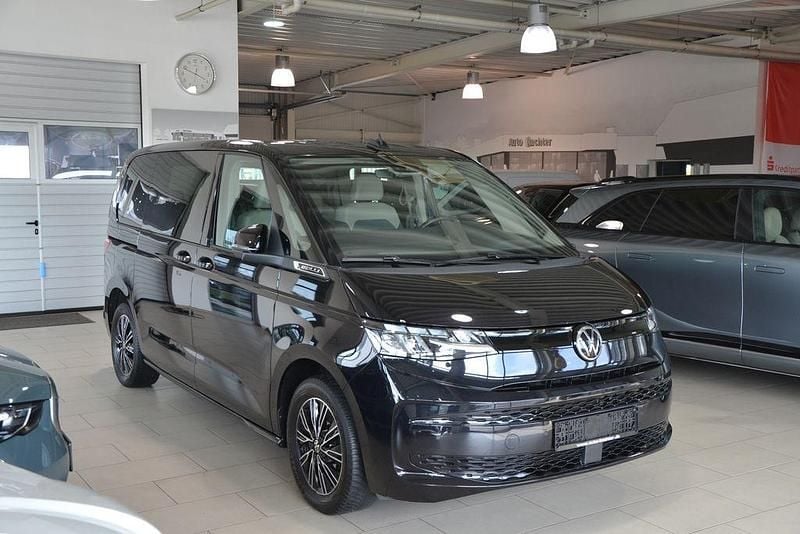 Usado VW Multivan 150 HP (110 kW) 2022 Preto Monovolume