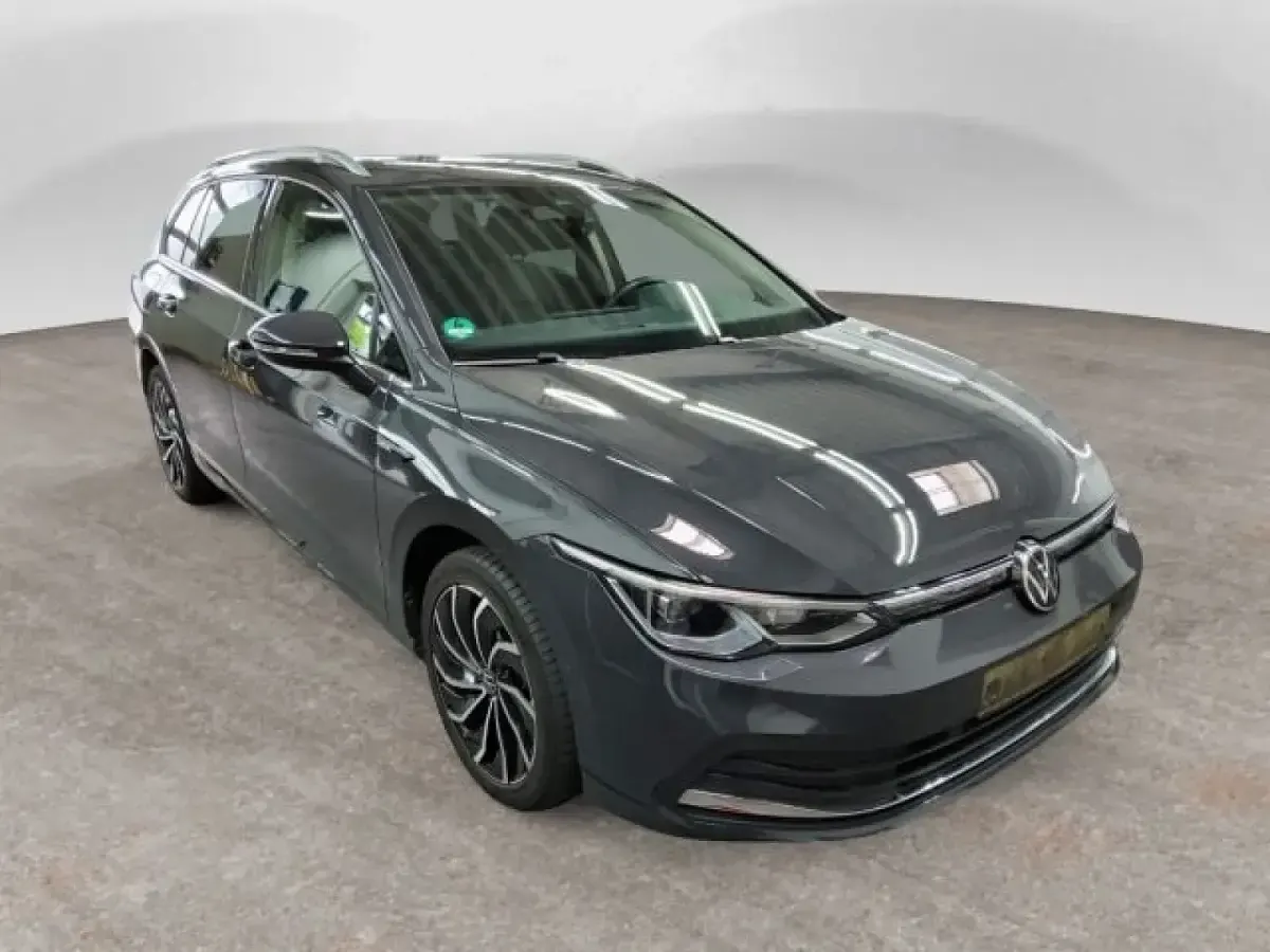 Gebraucht VW Golf VIII Style 131 PS (96 kW) 2022 Kombi