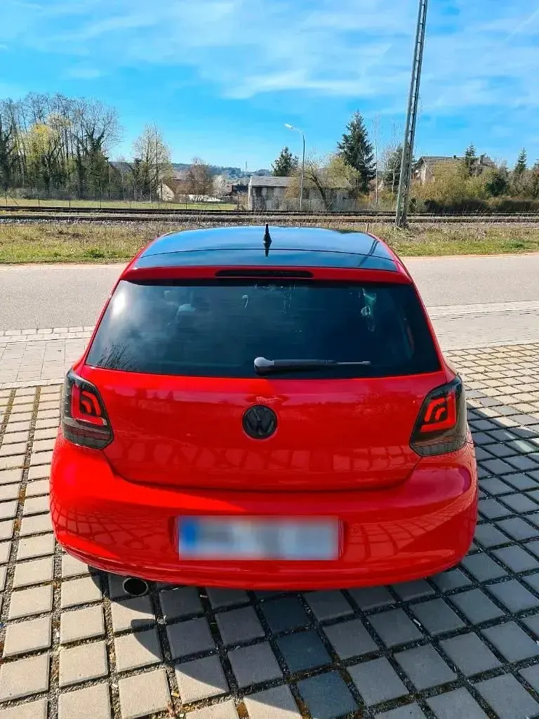 Gebraucht VW Polo 90 PS (66 kW) 2012 Rot Kleinwagen