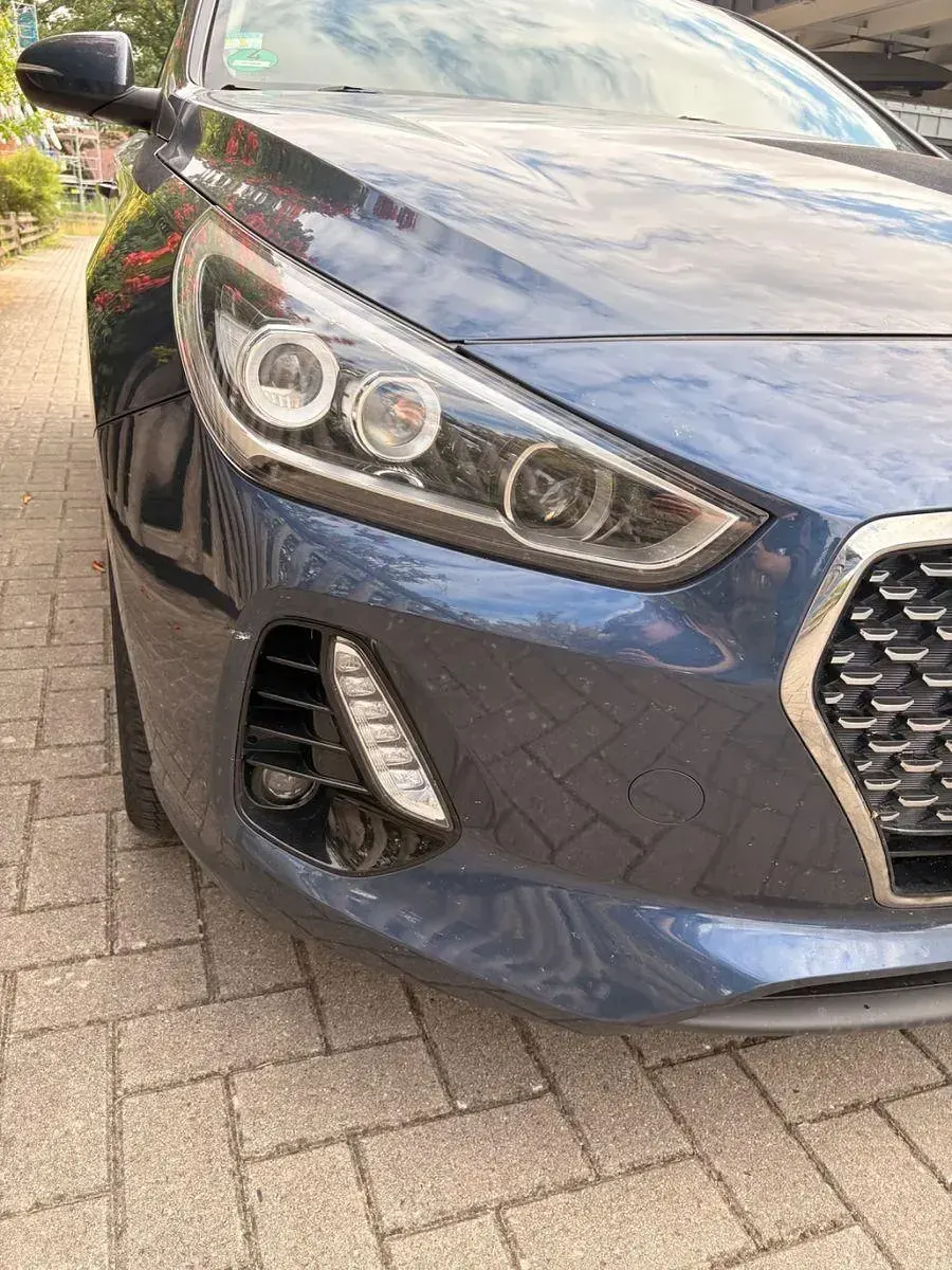 Gebraucht Hyundai i30 Style 140 PS (102 kW) 2017 Blau Limousine