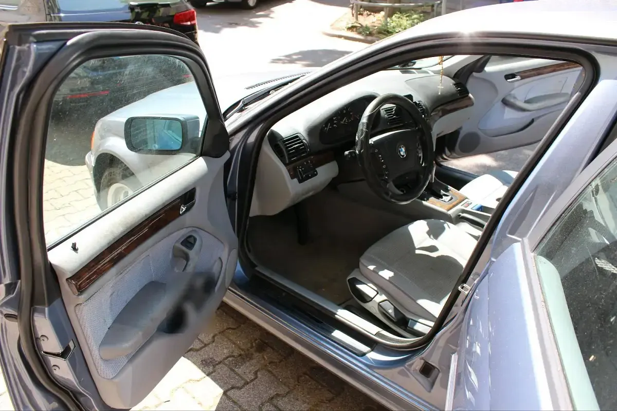 Gebraucht BMW 318 118 PS (86 kW) 2000 Andere farben Limousine
