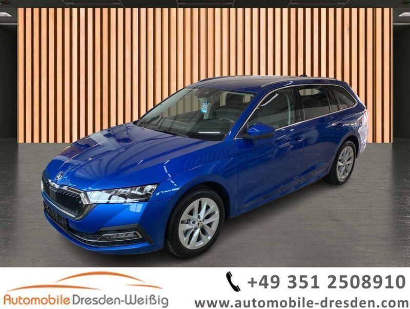 Blau Gebraucht 2024 Skoda Octavia Style Kombi | 28.980 € (Guter Preis) - Bild 1/4