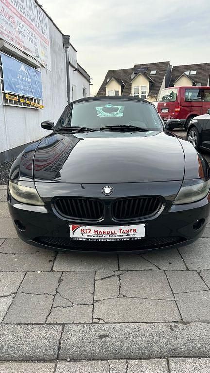 Gebraucht BMW Z4 Sport Line 170 PS (125 kW) 2005 Schwarz Cabrio
