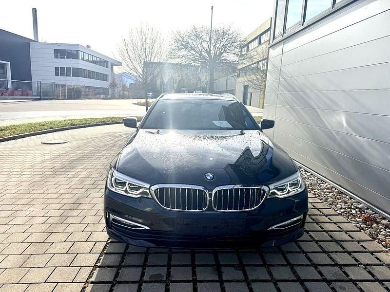 Gebraucht BMW 530 Luxury Line 252 PS (185 kW) 2017 Schwarz Kombi