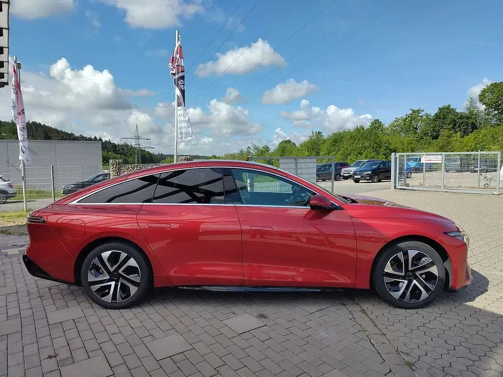 Nouvelle DFSK Forthing 7 209 ch (153 kW) 2026 Rouge Berline
