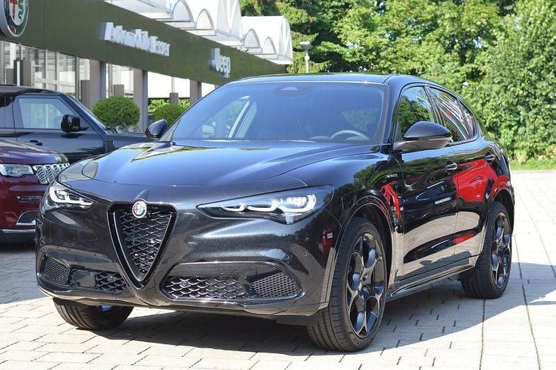 Schwarz Neu 2025 Alfa Romeo Stelvio Veloce SUV | 62.900 € - Bild 1/4