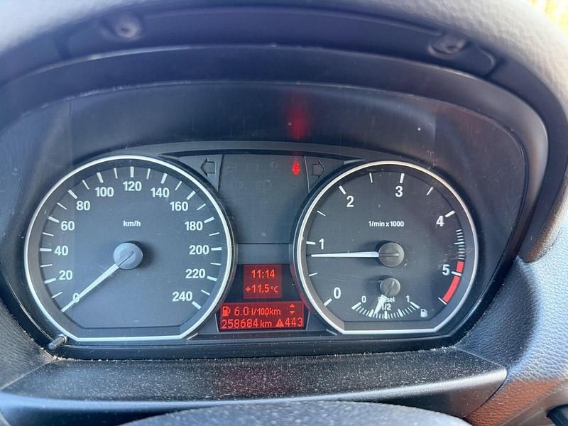 Gebraucht BMW 118 Coupé 143 PS (105 kW) 2012 Weiß Coupé