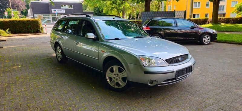 Grün Gebraucht 2003 Ford Mondeo Kombi | 1.850 € - Bild 1/4