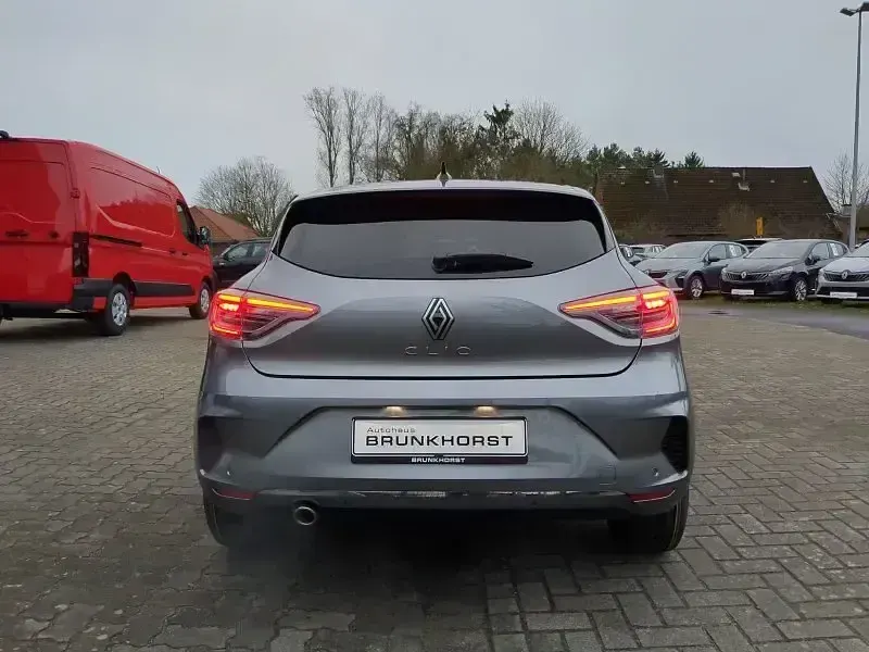 Nowe Renault Clio V Techno 90 KM (66 kW) 2025 Szary Hatchback