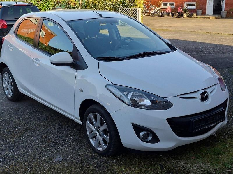 Second-hand Mazda 2 75 CP (55 kW) 2013 Alb Hatchback